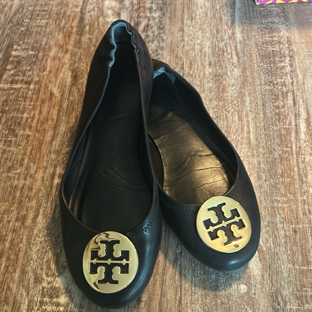 Tori Burch Minnie Ballet Slipper with Metal Gold logo